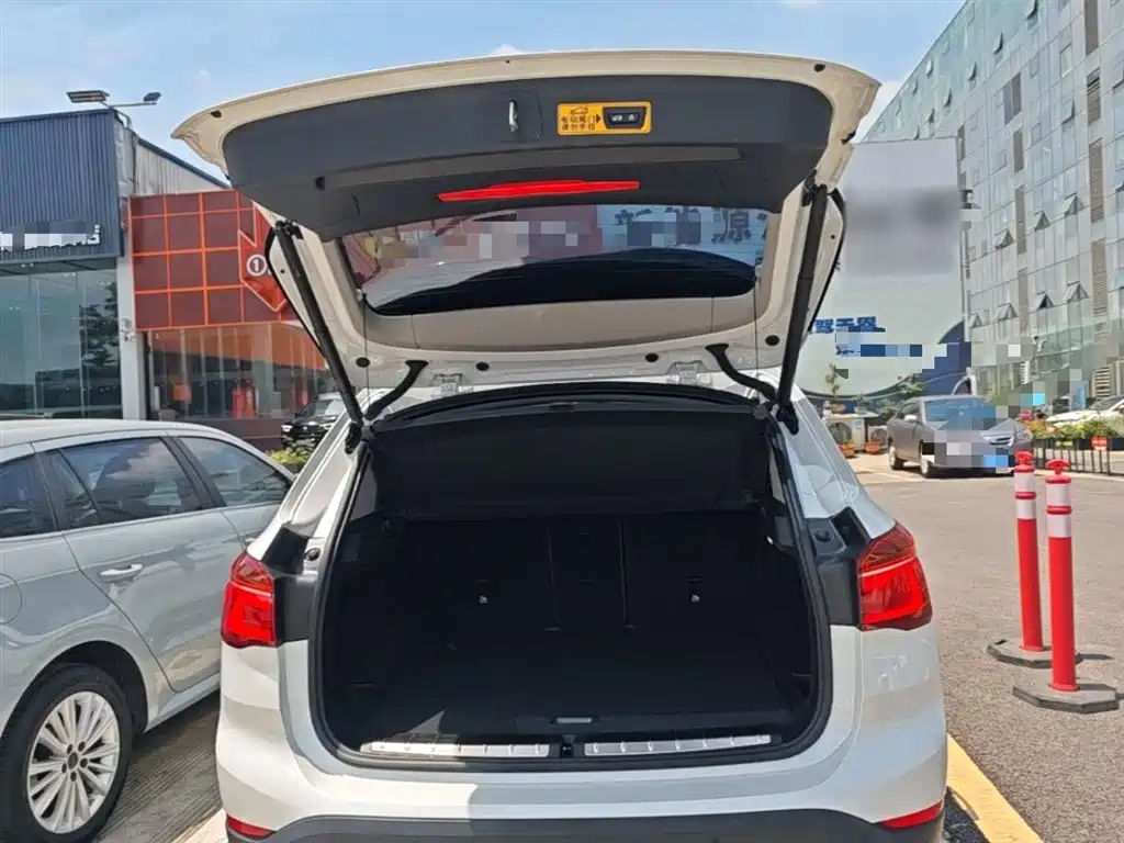 BMW X1 2019 sDrive18Li Premium Model фото 19