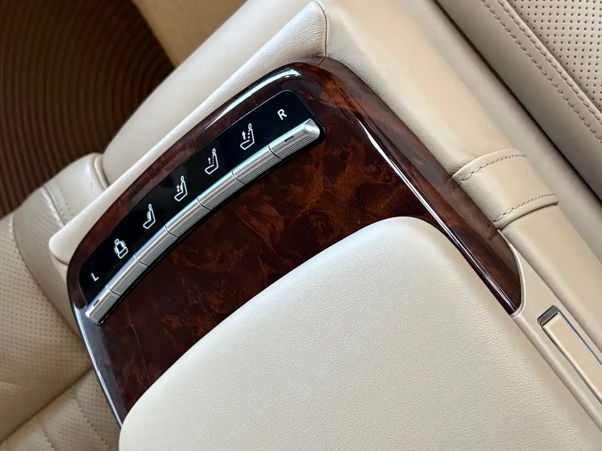 Mercedes-Benz S-Class 2010 S 600 L фото 33