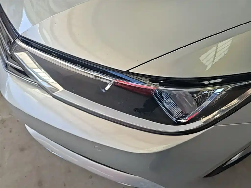 Volkswagen Magotan 2017 330TSI DSG Leading фото 24