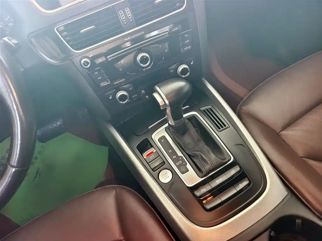 Audi Q5 2017 40 TFSI Technology фото 10