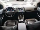 Фото 10 - Ford Edge