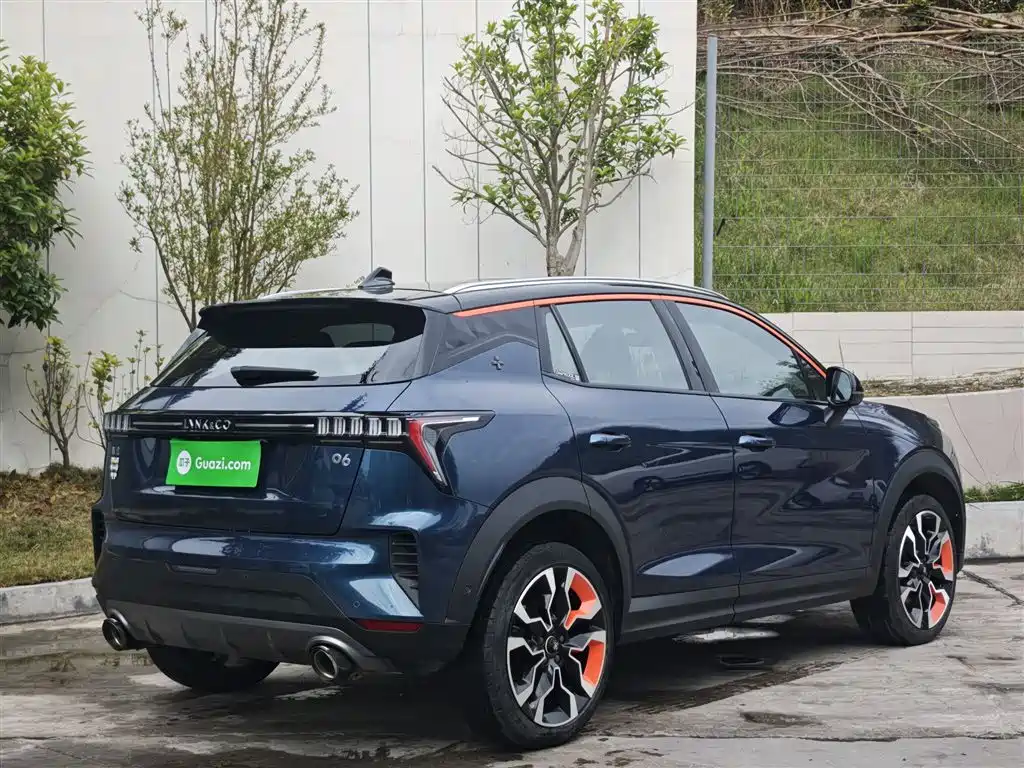 Lynk & Co 06 2020 1.5T Halo фото 24