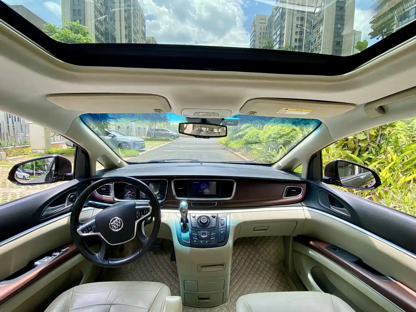Фото 4 - Buick GL8