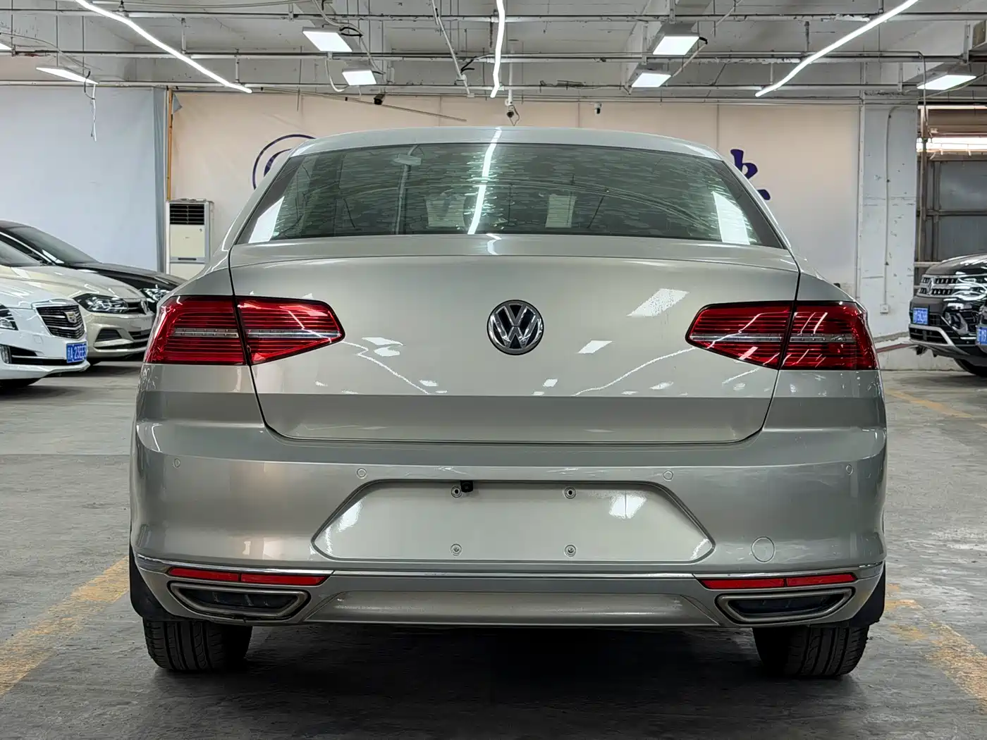 Volkswagen Magotan 2017 330TSI DSG Leading фото 4