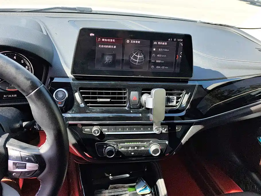 BMW 1 Series 2021 125i M Sport Black Night Edition фото 13