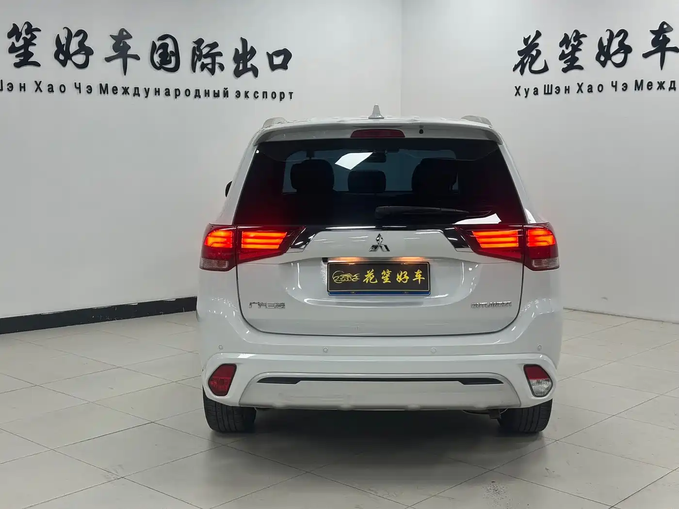 Mitsubishi Outlander 2021 2.0L 2WD Smooth Ride Version 5-Seater фото 6
