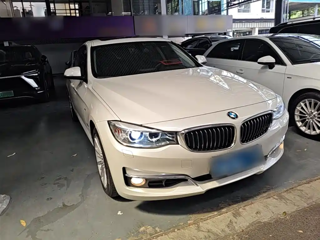 BMW 3 Series GT 2014 320i Design Package фото 4