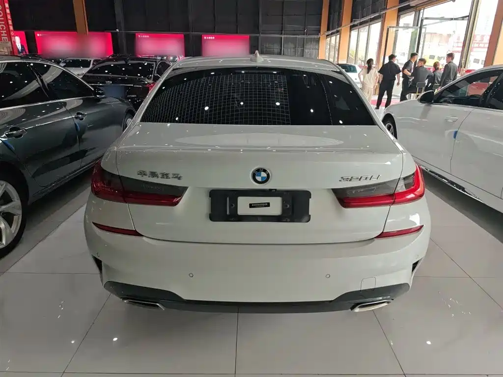 BMW 3 Series 2021 320Li M Sport Package фото 9