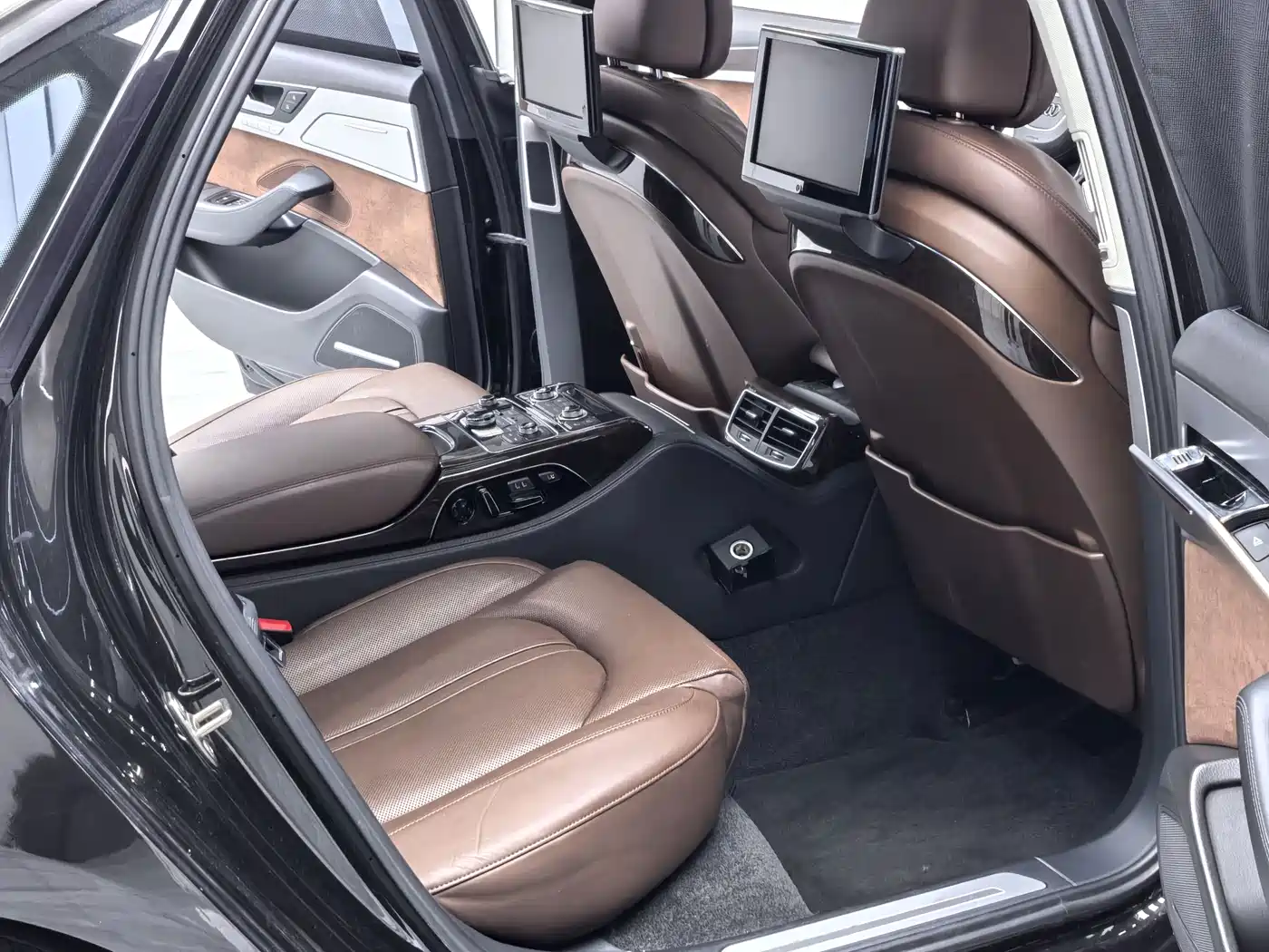 Audi A8 2013 A8L 45 TFSI quattro Luxury фото 12