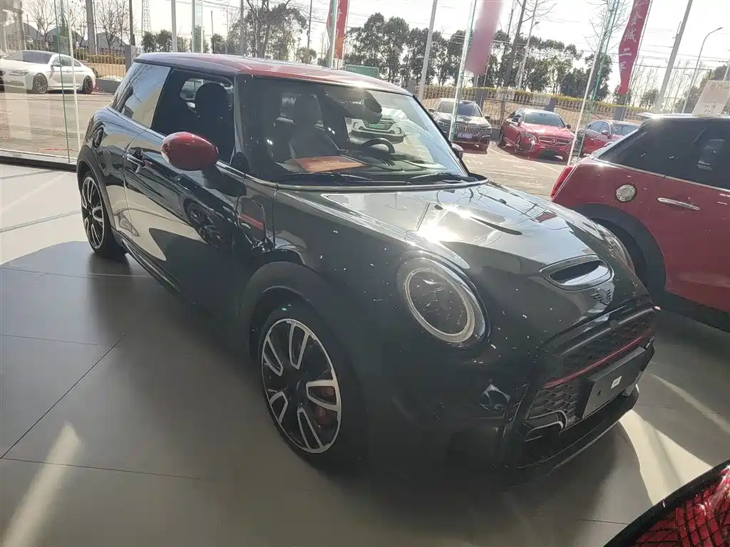 MINI JCW
