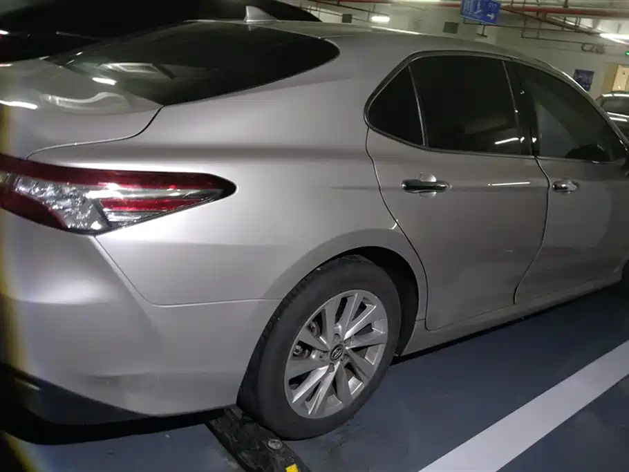 Toyota Camry 2021 2.0G Luxury Edition фото 3
