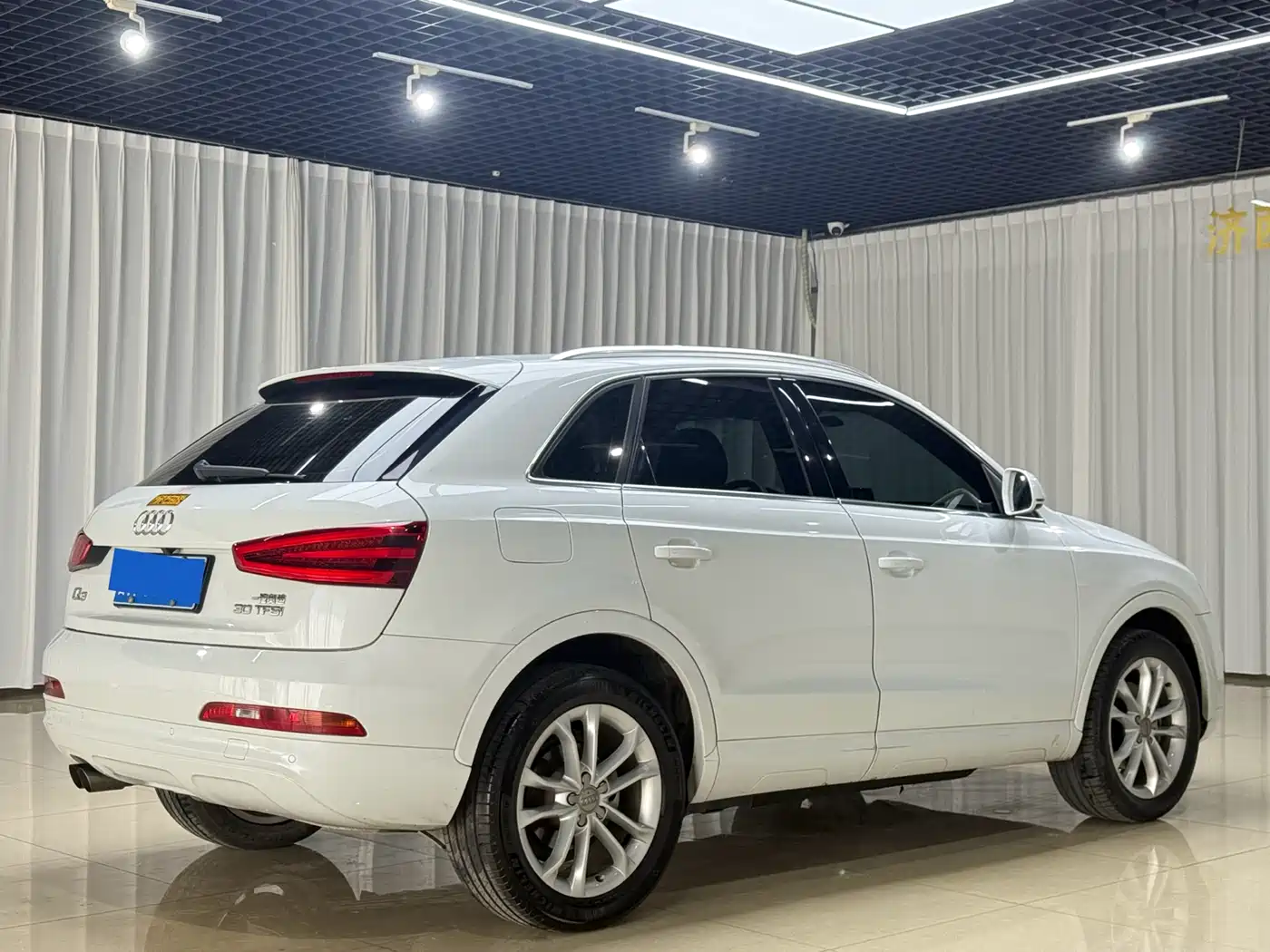 Audi Q3 2016 30 TFSI Heritage Edition Comfort фото 6