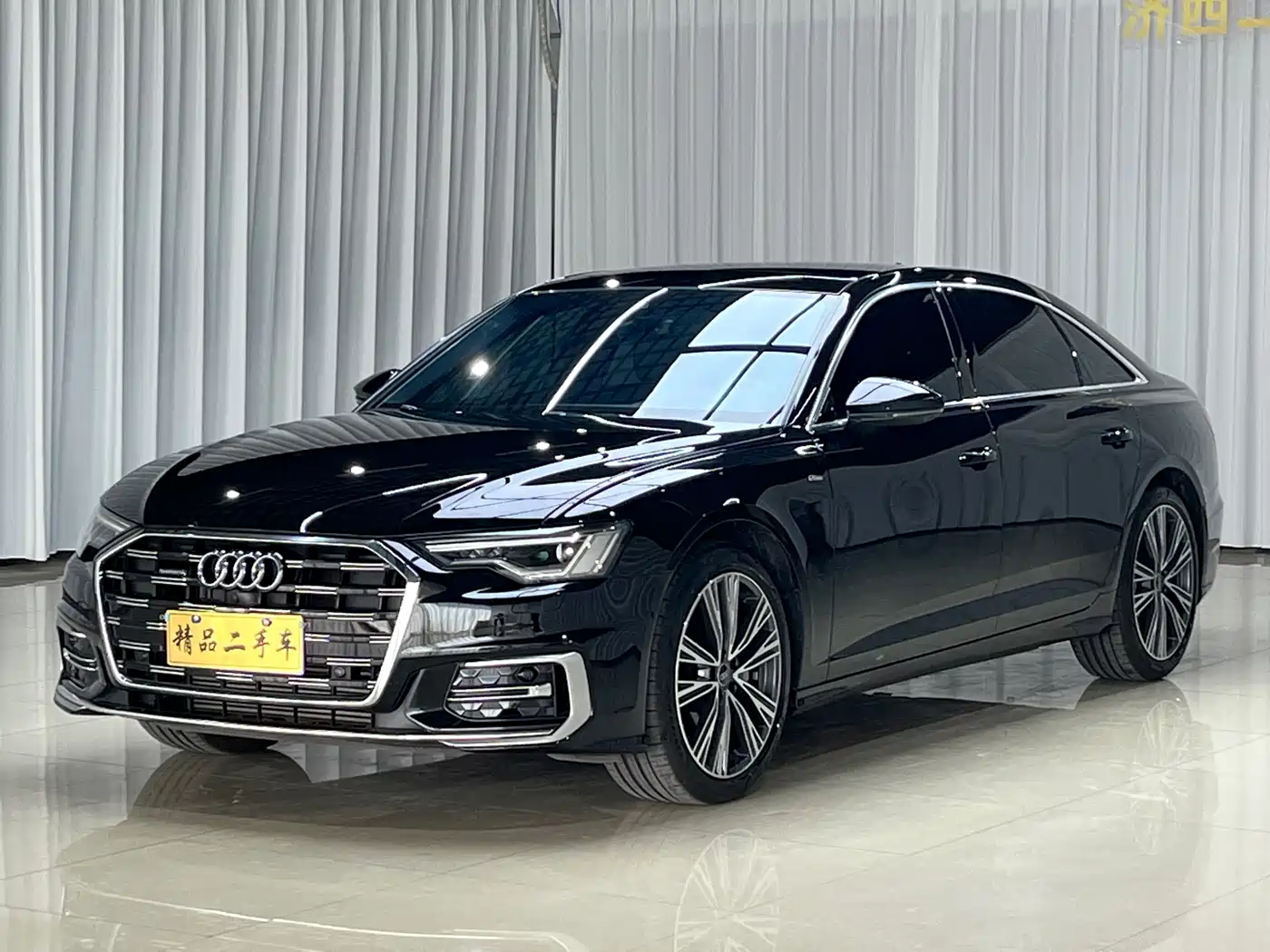 Audi A6L 2024 45 TFSI quattro Exclusive Dynamic фото 3