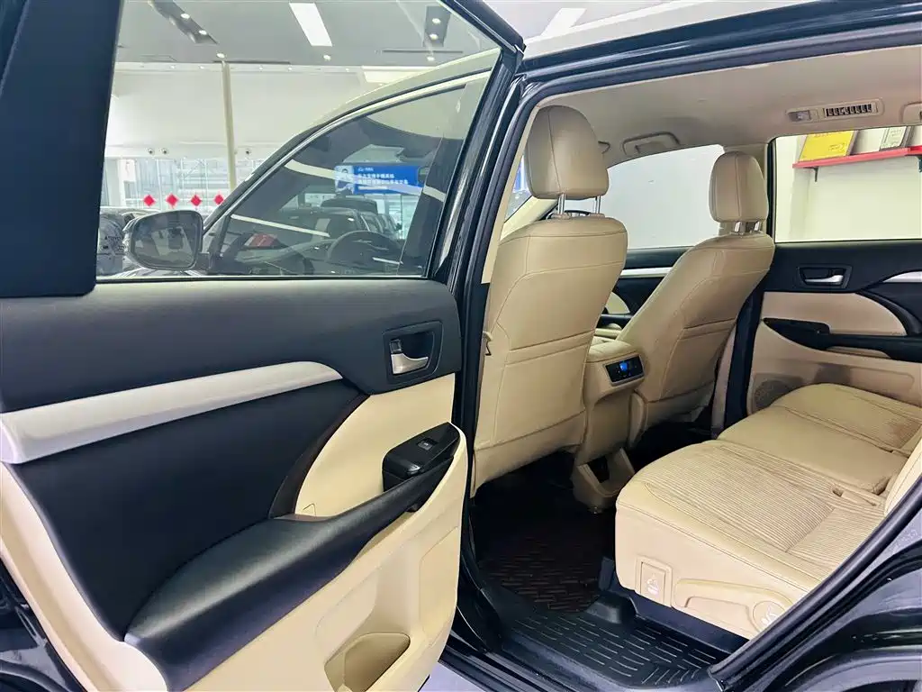 Toyota Highlander 2018 2.0T 4WD Elite 7-seater (China V) фото 23