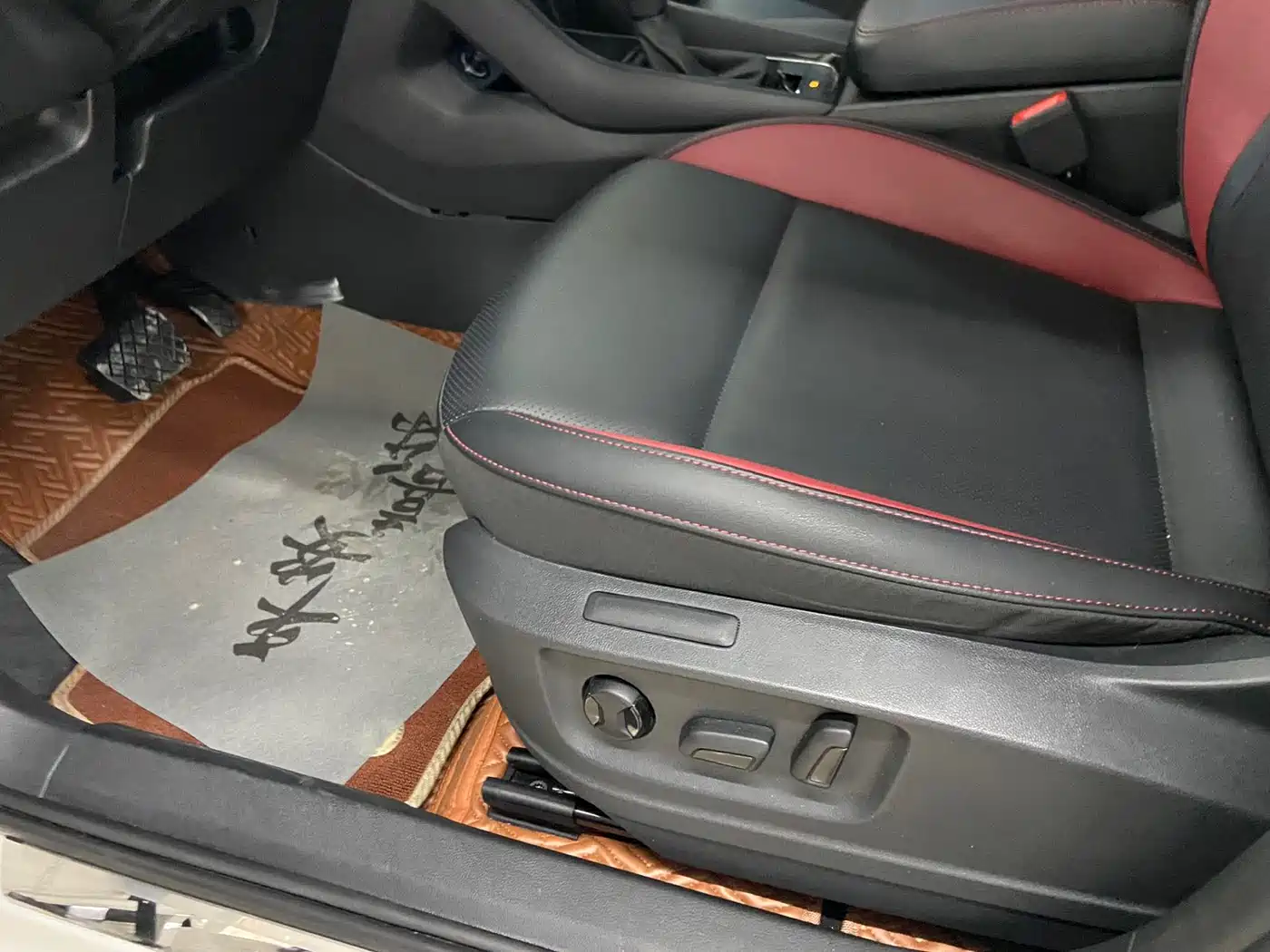 Škoda Karoq 2022 TSI280 Luxury Edition фото 19