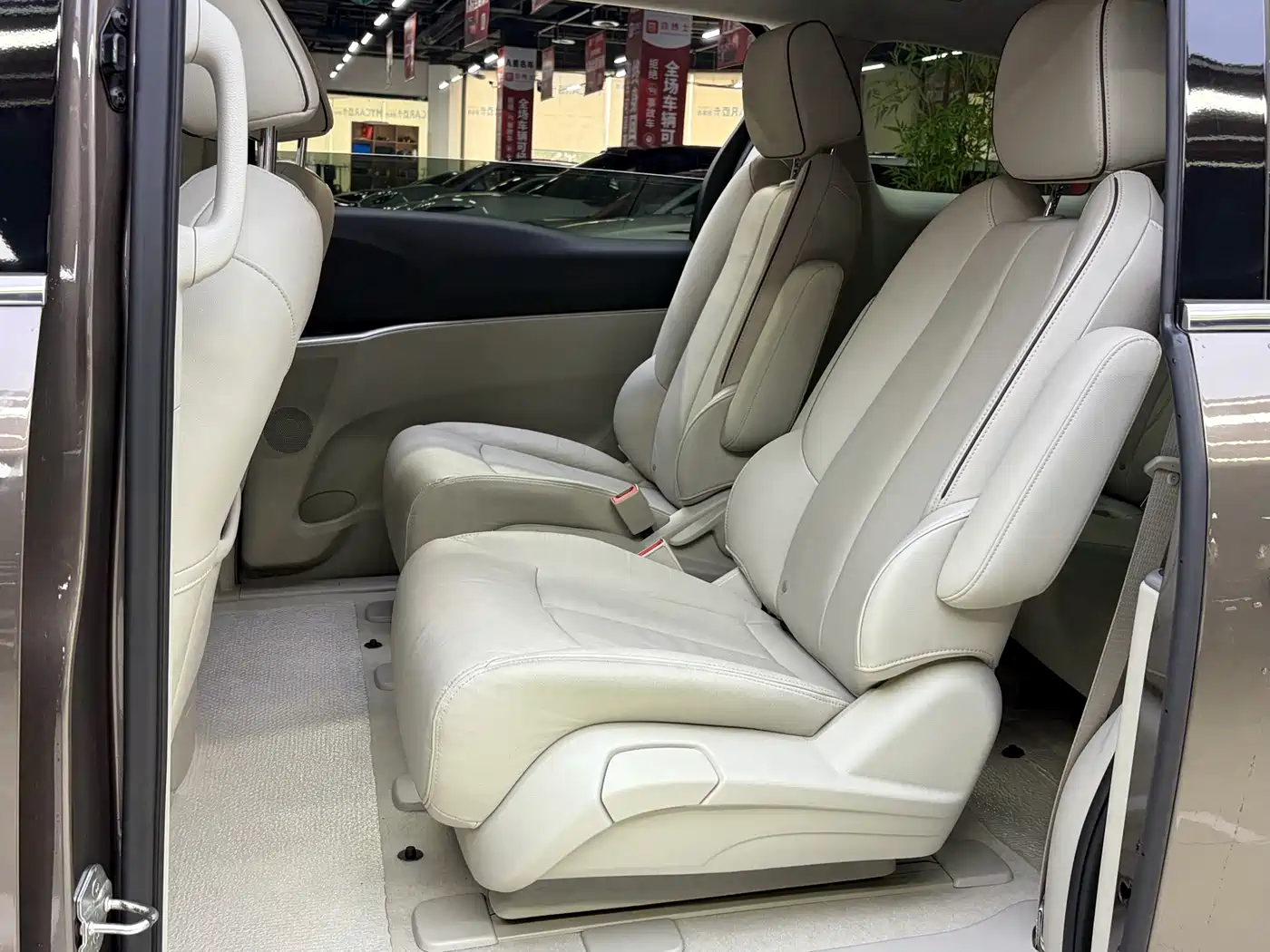 Buick GL8 2021 Land Business Class 652T Smart Luxury фото 10