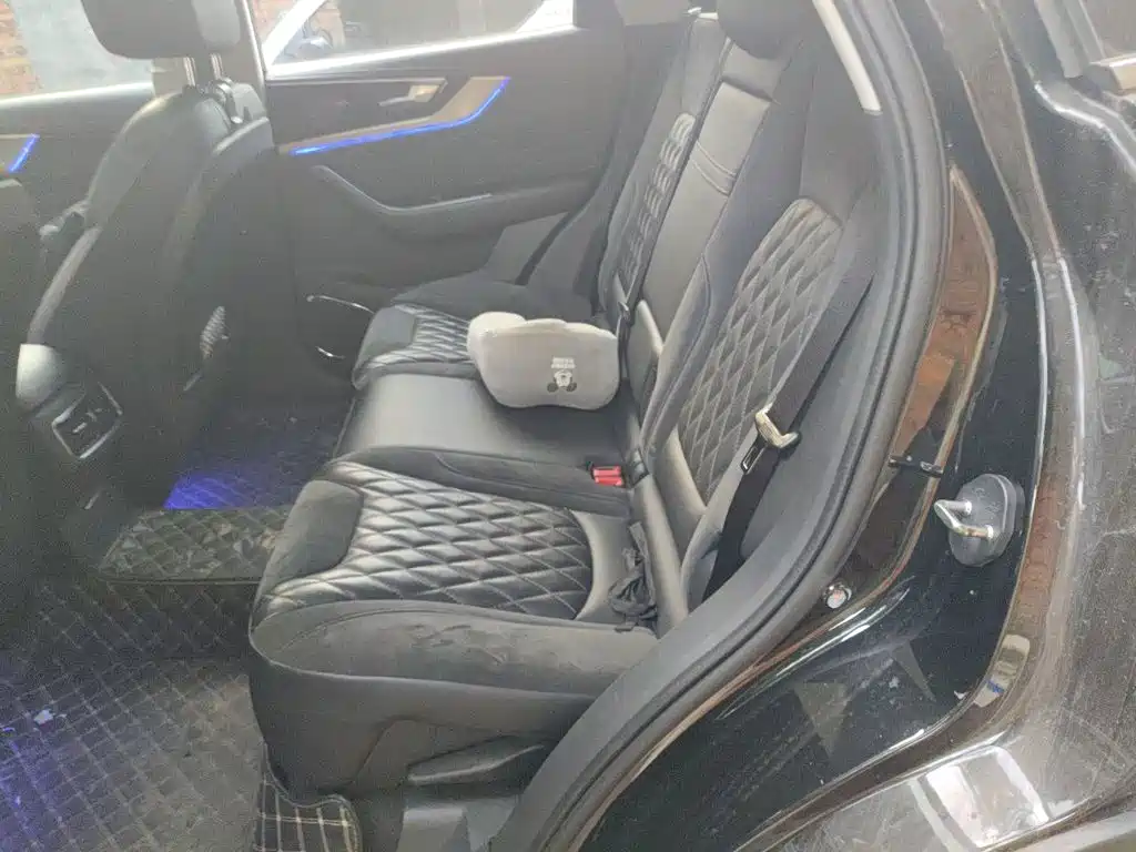 Hongqi HS5 2020 2019 2.0T Smart Connect Enjoy Edition