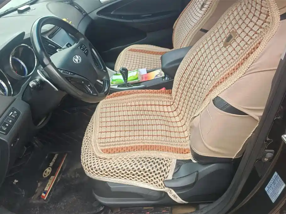 Hyundai Sonata 2011 2.0L Automatic Fashion фото 9
