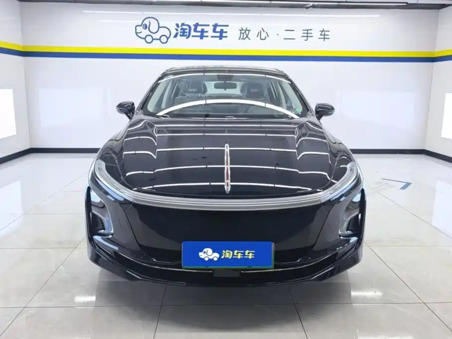 2026 Hongqi E-QM5