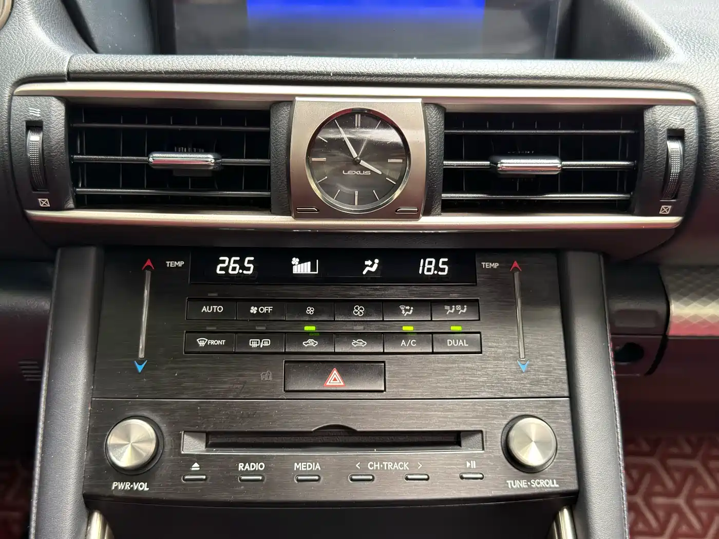 Lexus IS 2018 2017 300 F SPORT