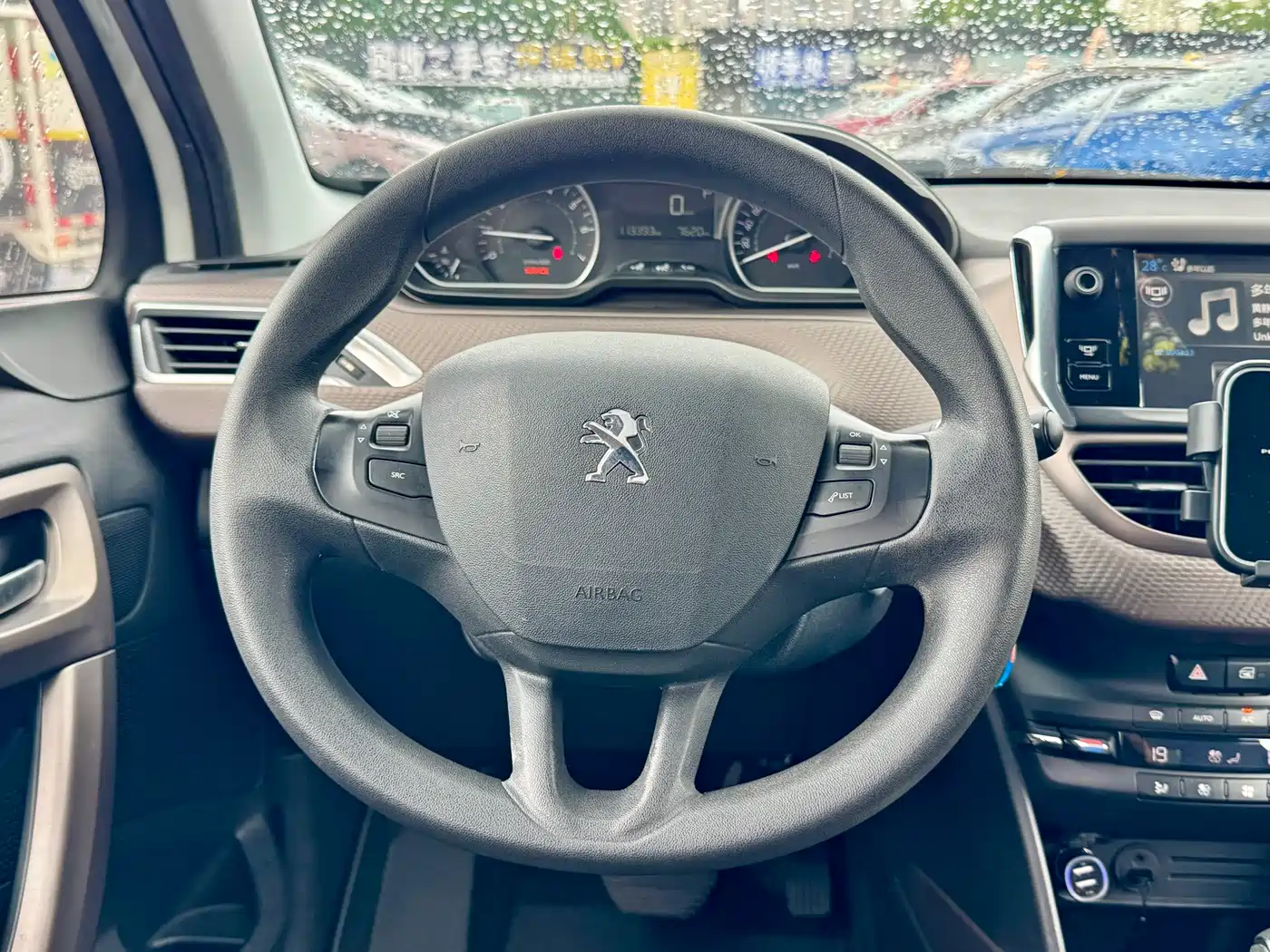 Peugeot 2008 2014 2014 1.6L Automatic Fashion Edition
