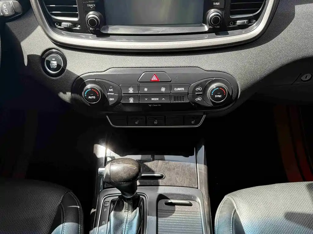 Kia Sorento 2015 Sorento L 2.4L Gasoline 4WD Elite 5-seater China IV фото 11