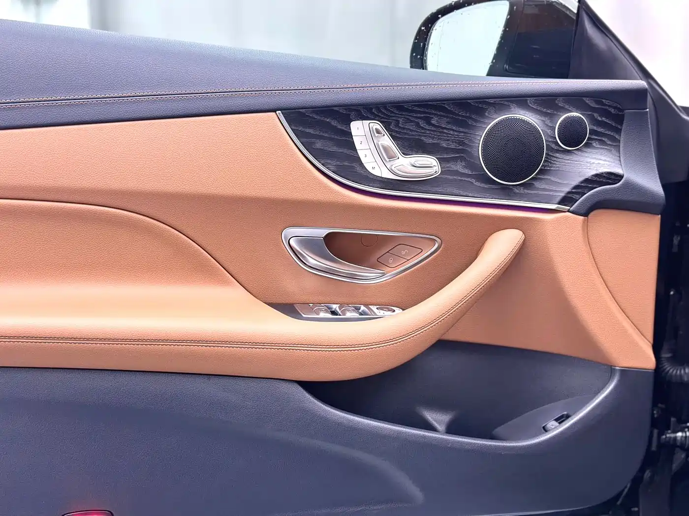 Mercedes-Benz E-Class (Import) 2020 E 260 Coupe фото 3