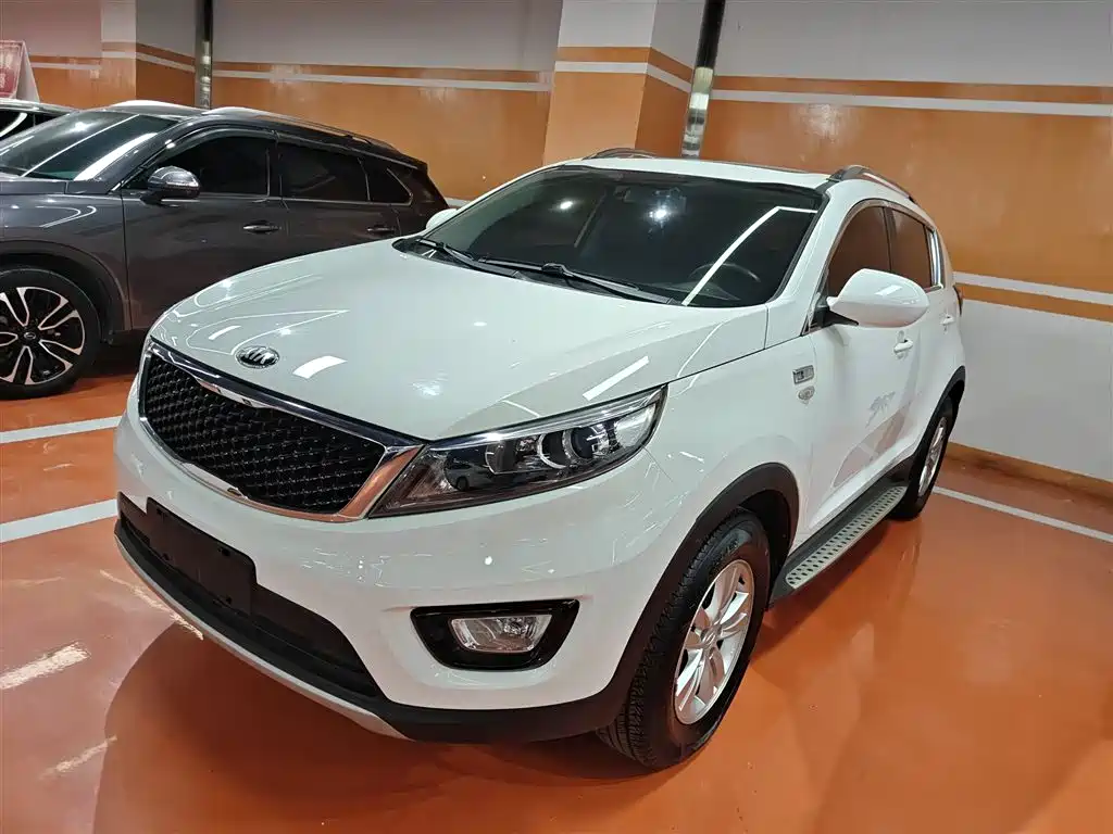 Kia Sportage 2015 2.0L Automatic 2WD GL фото 2
