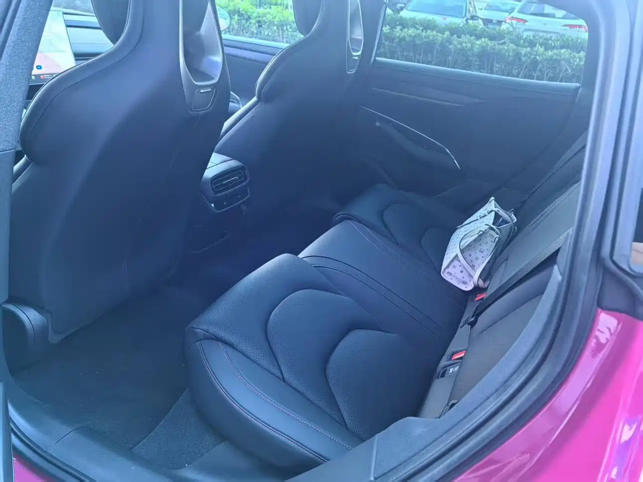 Xiaomi Auto Xiaomi SU7 2024 RWD Ultra Long Range Advanced Smart Driving Pro Edition фото 7