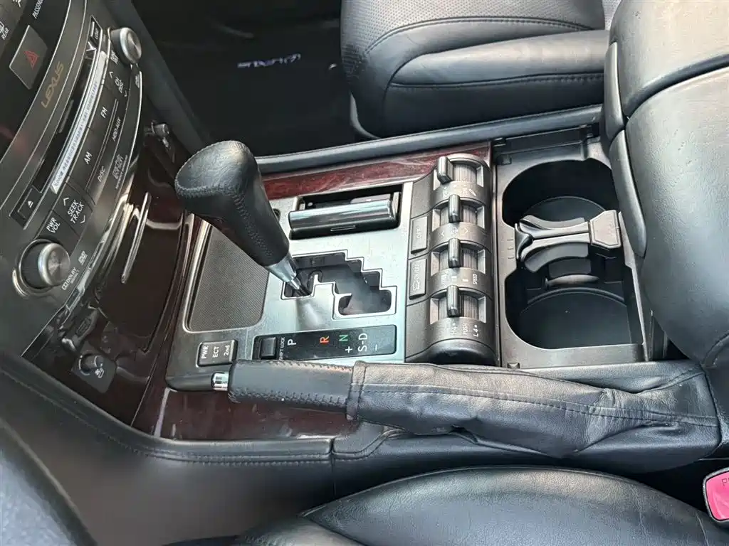 Lexus LX 2009 570 фото 8