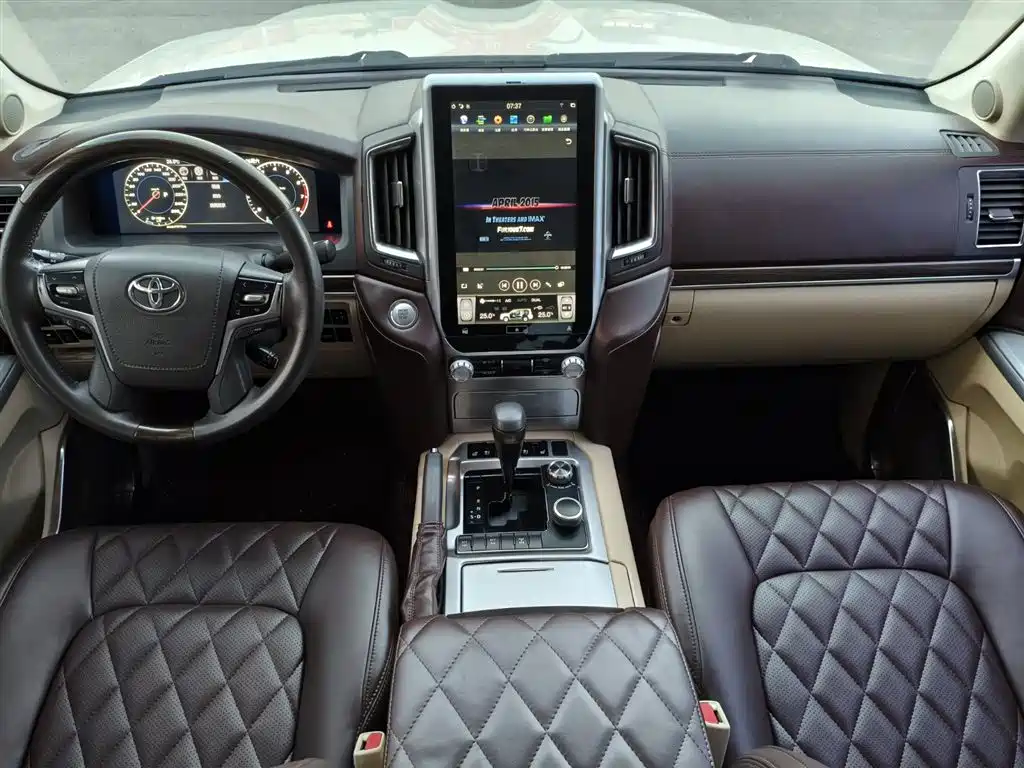 Toyota Land Cruiser (Import) фото 14