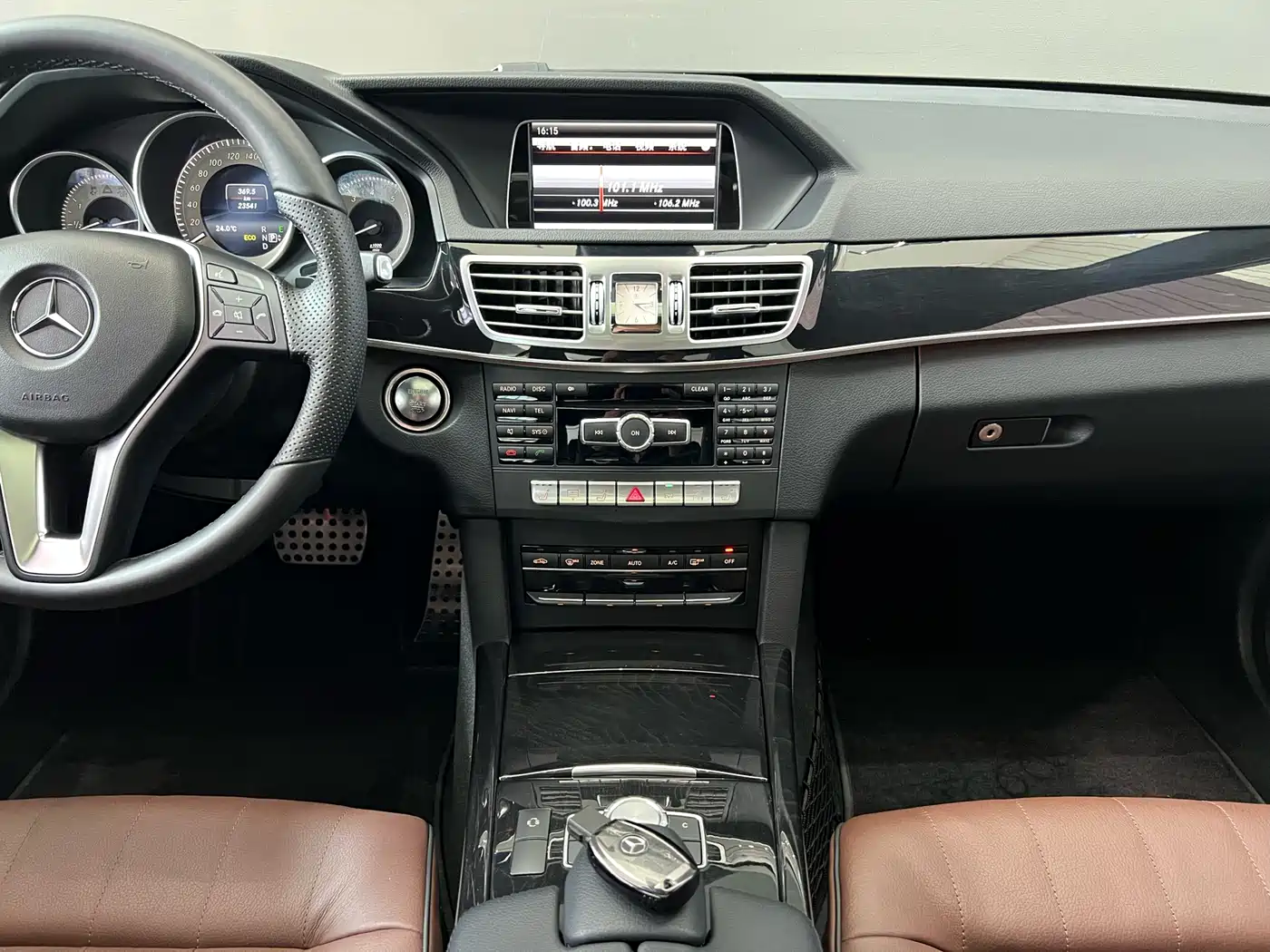 Mercedes-Benz E-Class 2015 E 260 L Sport Luxury фото 23