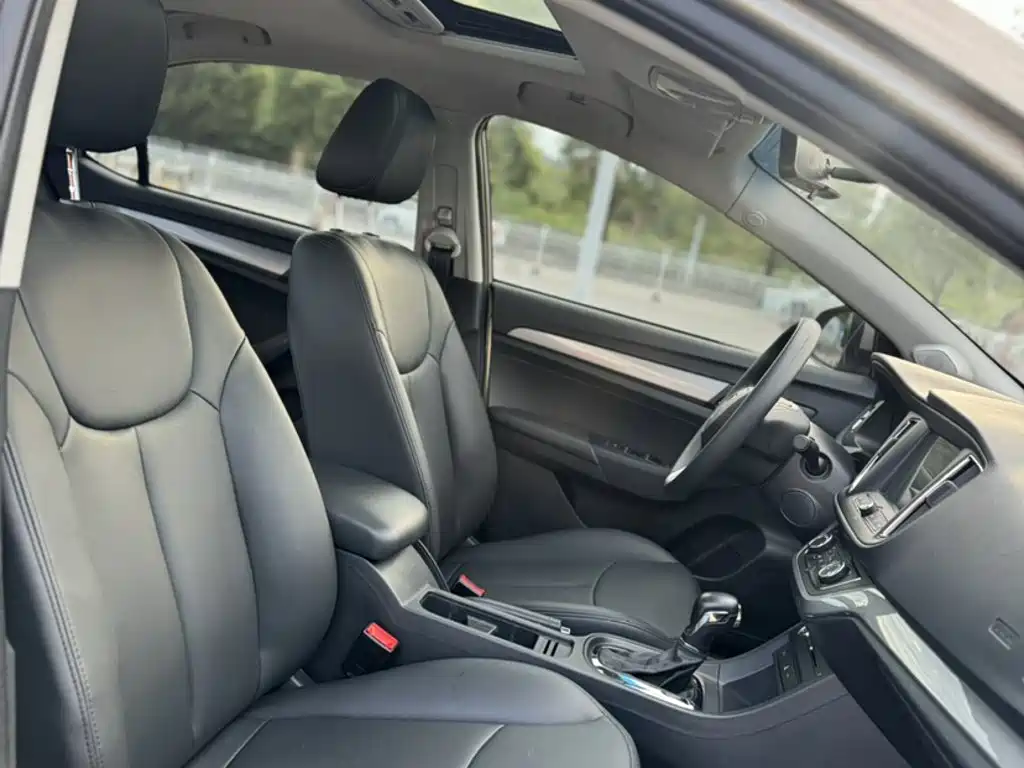 Roewe 360 2018 2018 PLUS 1.5L Automatic Exclusive Edition