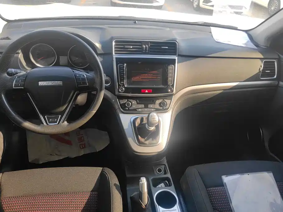 Photo 12 - Haval M6