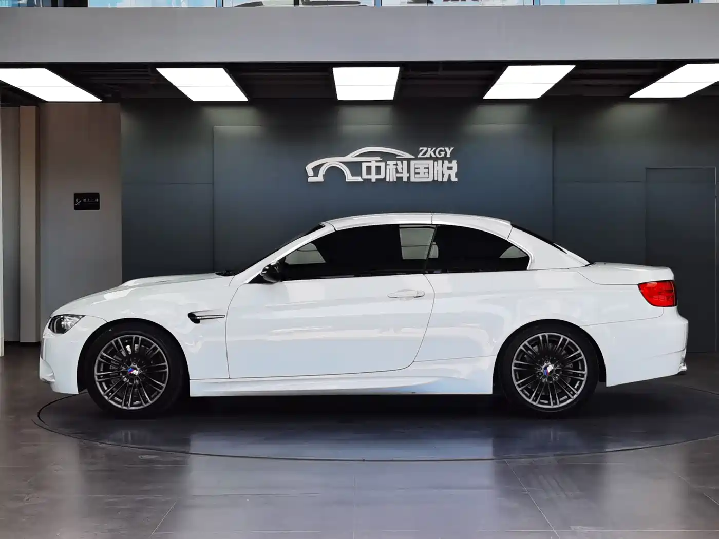 BMW M3 2009 BMW M3 Convertible фото 5