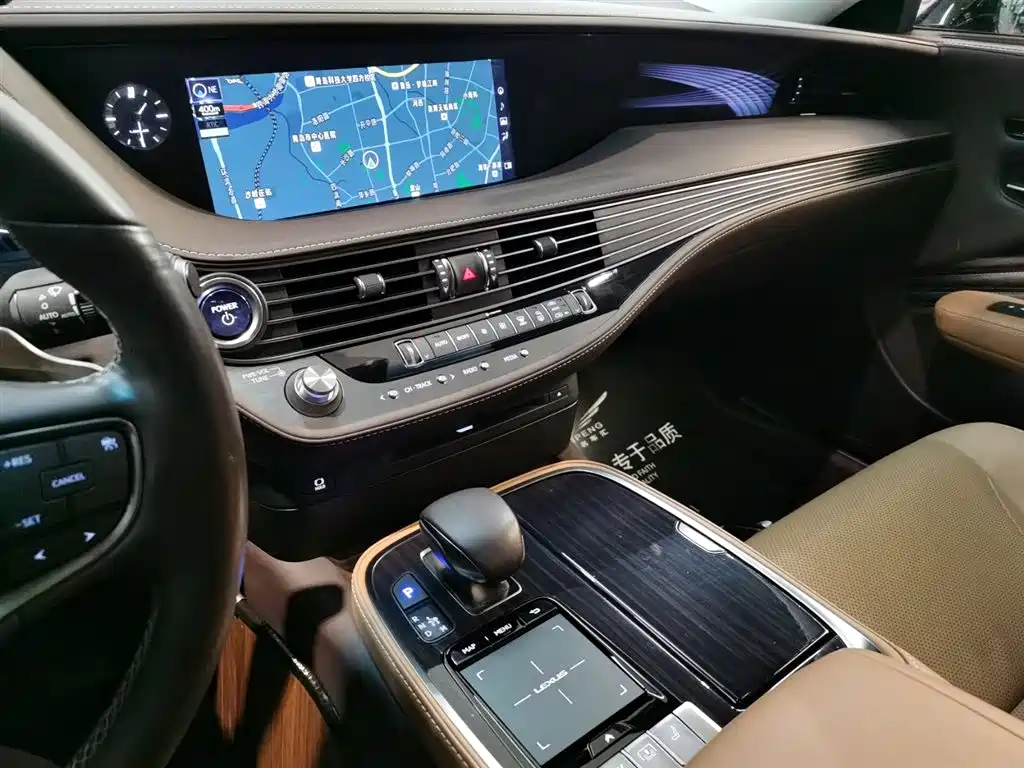 Lexus LS 2020 500h Excellence (China V) фото 9