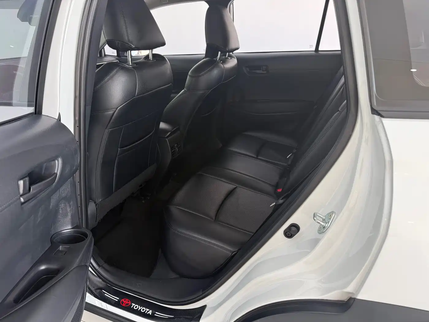 Toyota Corolla Cross 2023 2.0L Elite Edition фото 16