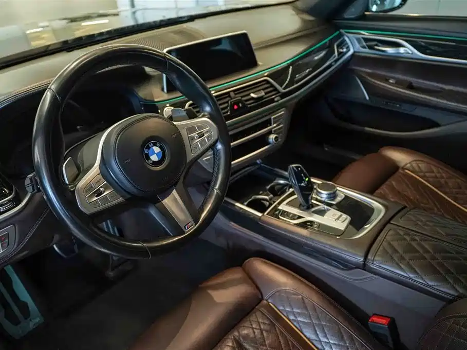 BMW 7 Series 2019 740Li Leading M Sport Package фото 4