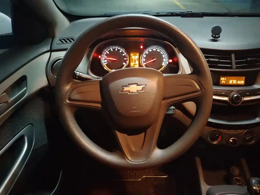 Chevrolet Sail 2015 Sail 3 1.3L Manual Ideal Edition фото 15