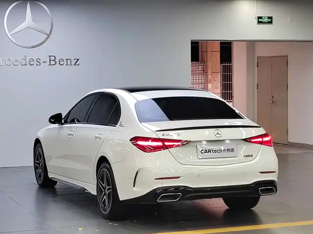 Mercedes-Benz C-Class 2024 Second Facelift C 260 L Night Edition Sport — фото 2