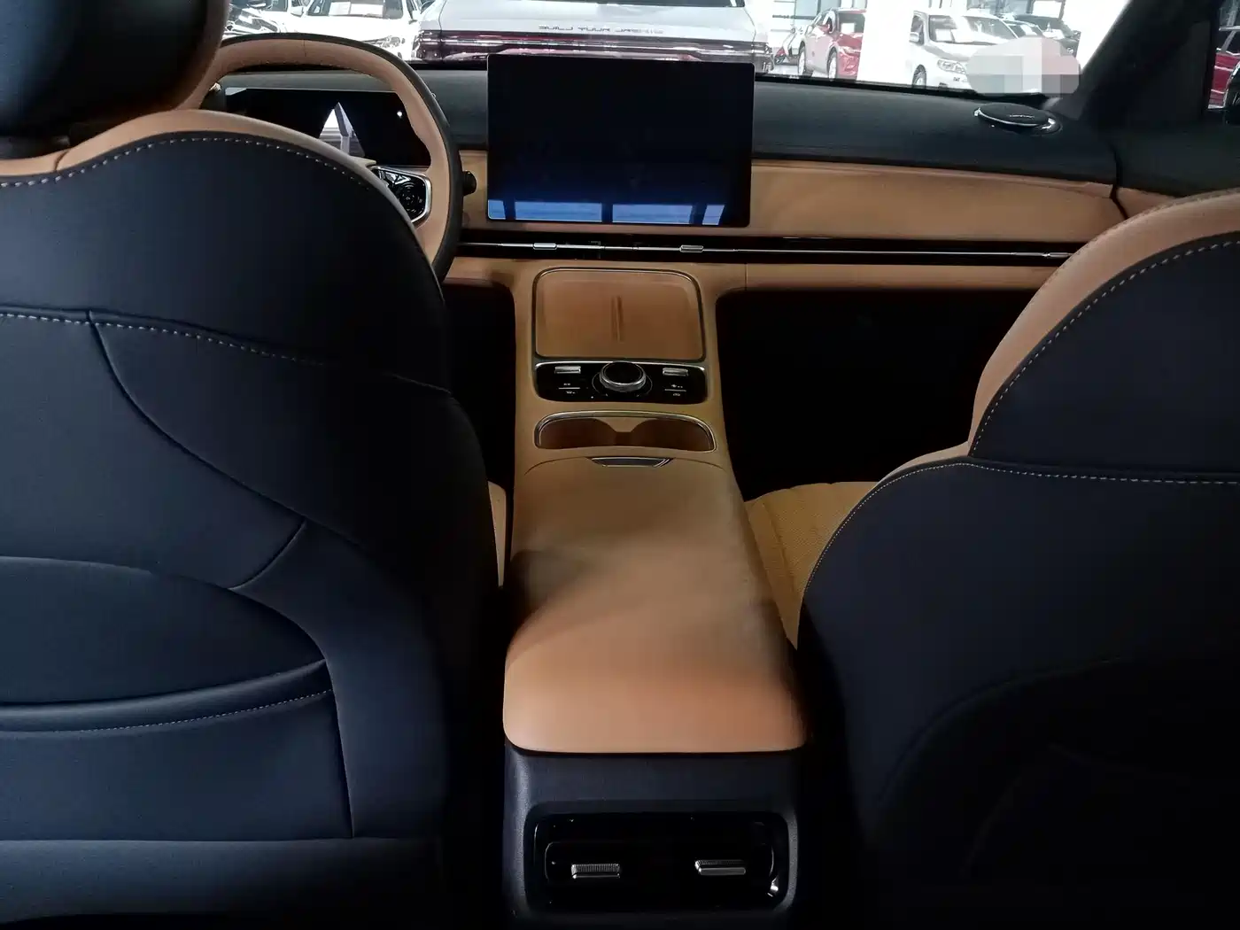 Geely Galaxy Galaxy Starship 7 EM-i 2025 120km Navigation Edition фото 12