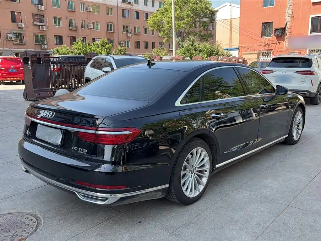 Audi A8 2021 A8L 50 TFSI quattro Comfort фото 13