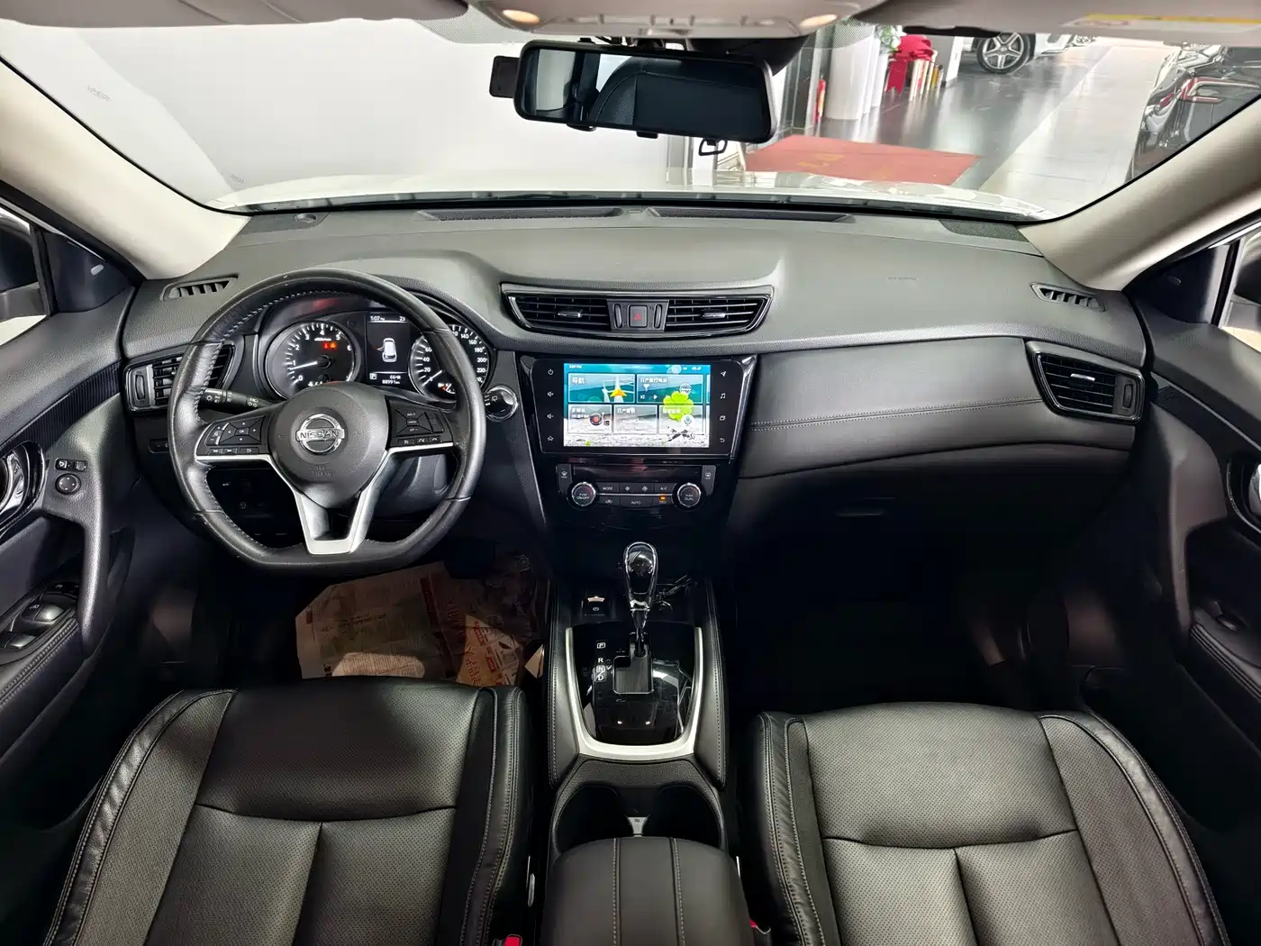 Фото 11 - Nissan X-Trail