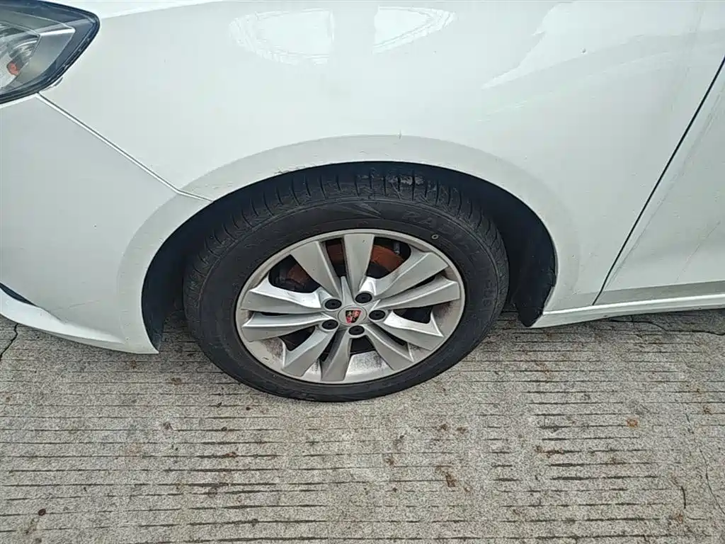 Roewe 360 2016 2016 1.5L Automatic Smart Screen Edition