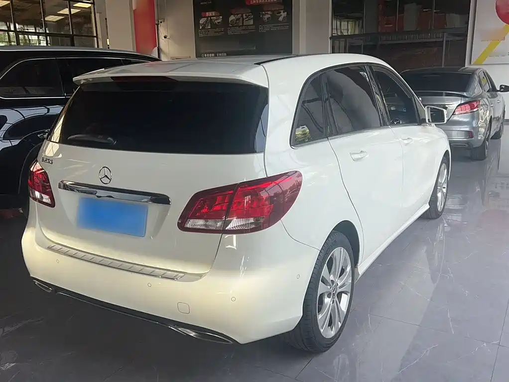 Mercedes-Benz B-Class 2017 B 200 Dynamic фото 5