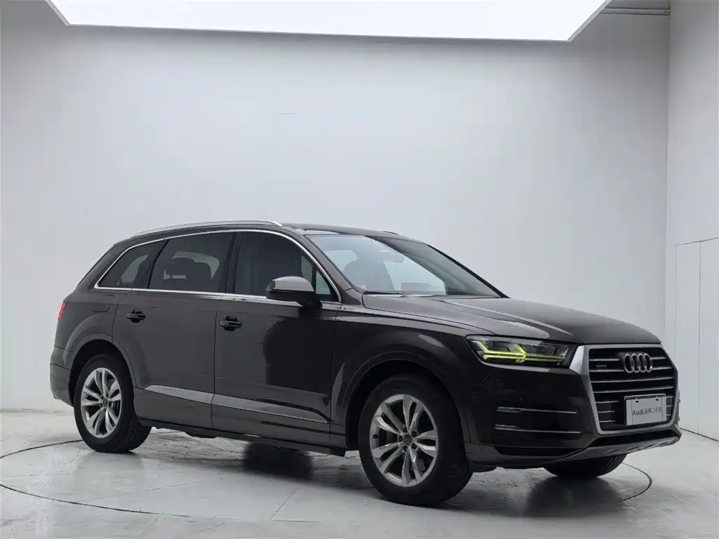 Audi Q7 2018 40 TFSI Comfort фото 11