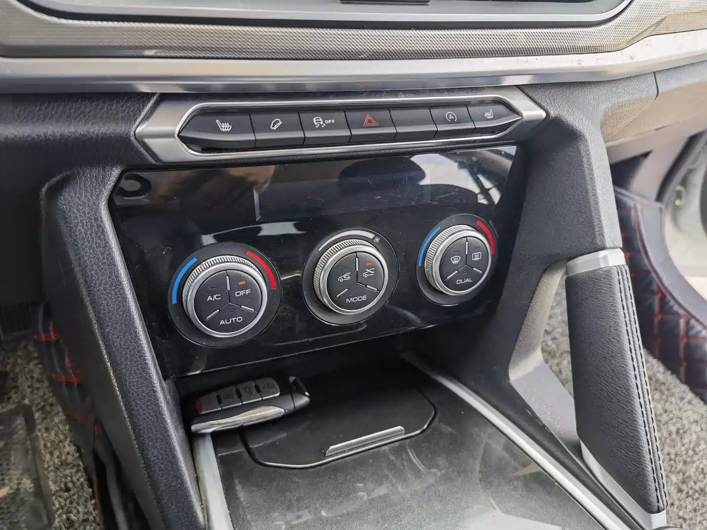 Фото 8 - Haval H6