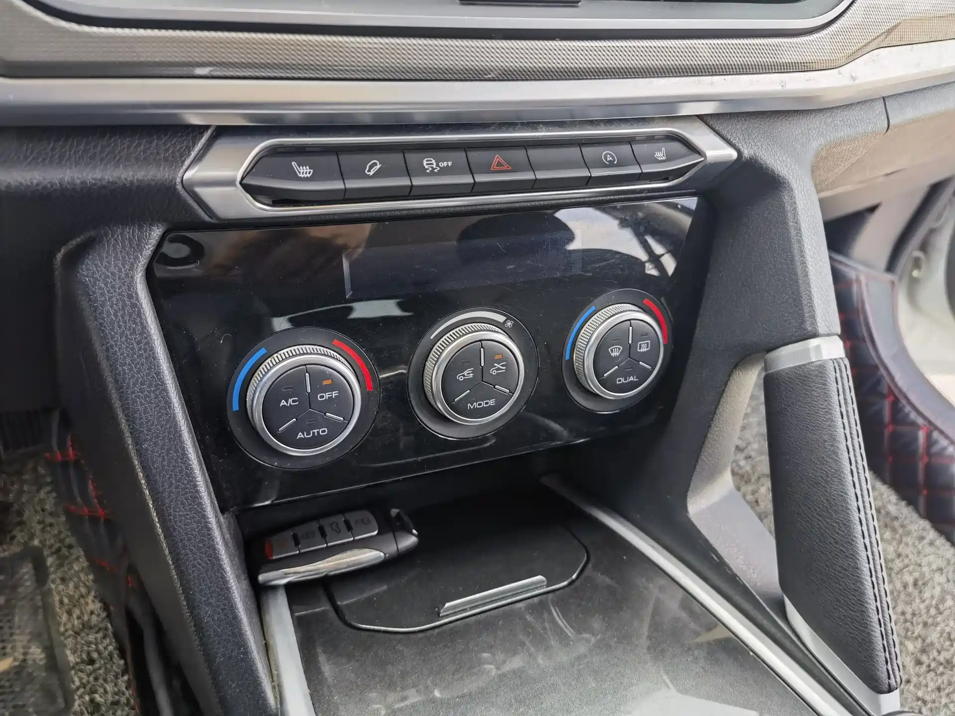 Фото 8 - Haval H6