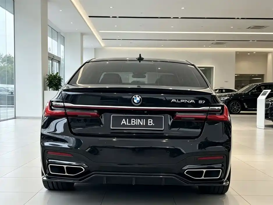 BMW 7 Series 2017 740Li xDrive Luxury Edition фото 9