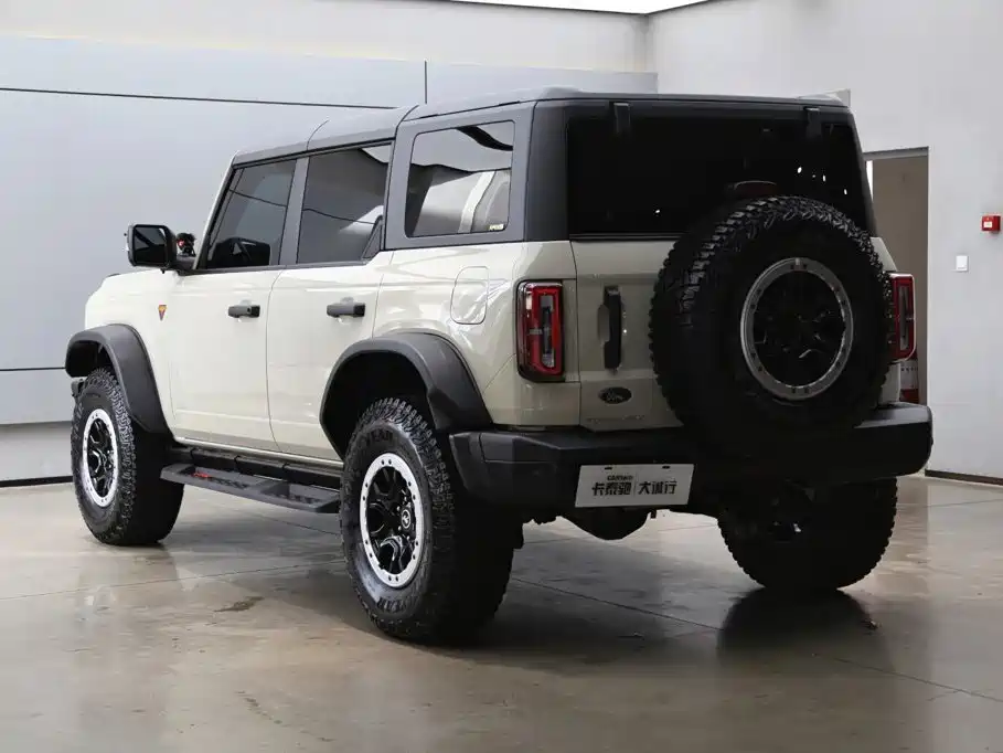 Ford Bronco 2025 2024 2.3T Badlands